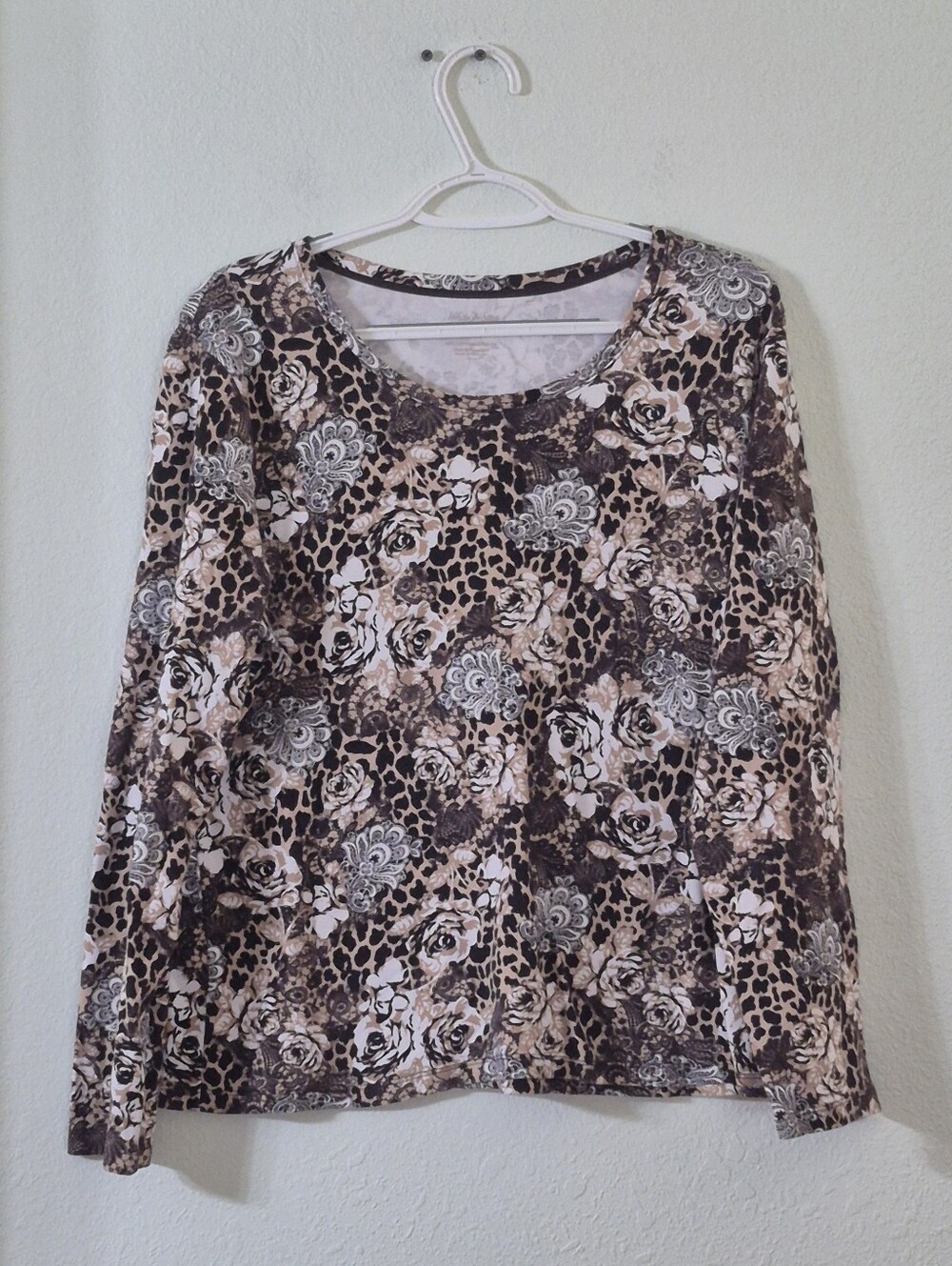 White Stag Mixed Floral & Leopard Print Long-Sleeve Top — Pink Brown Cream